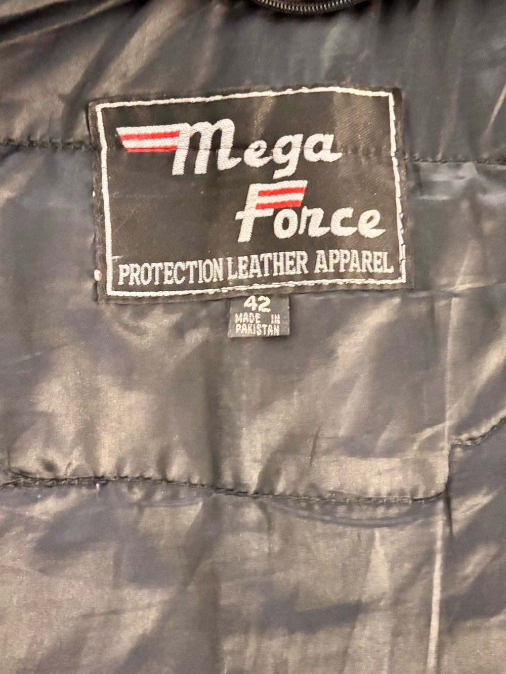 Harley-Davidson Black Leather Bomber/heavily discounted for personal reasons. - Picture 4 of 6